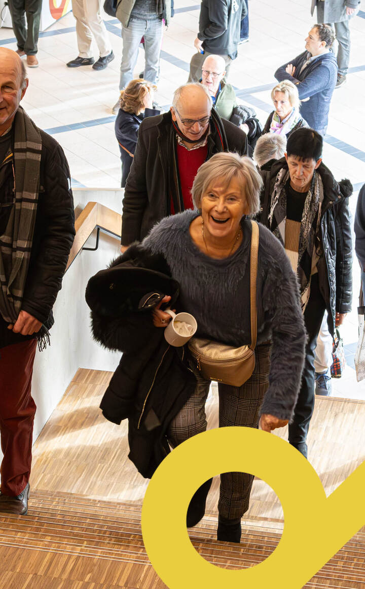 Te gast in cc Binder