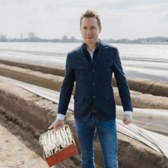 Minister Jo Brouns is onze nieuwe Aspergeridder
